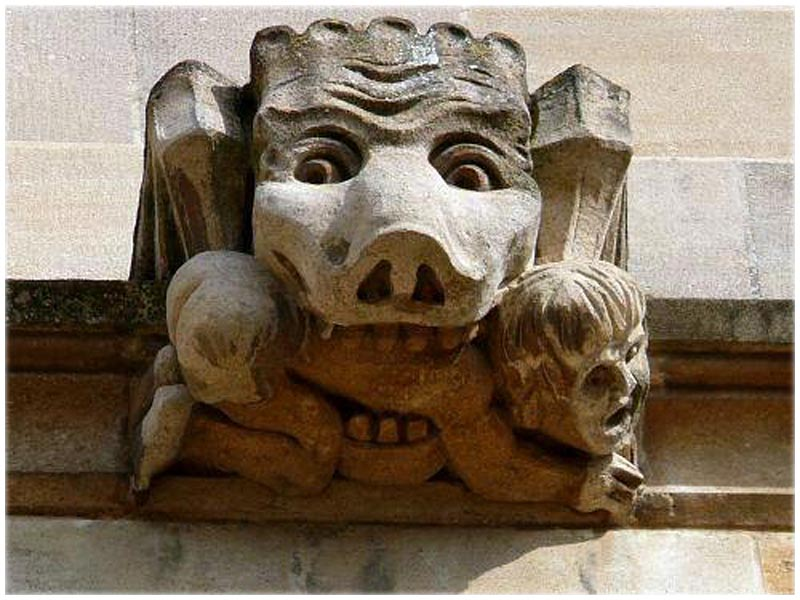 Illustration for article titled A Menagerie of Church Gargoyles Includes Aliens and Astronauts